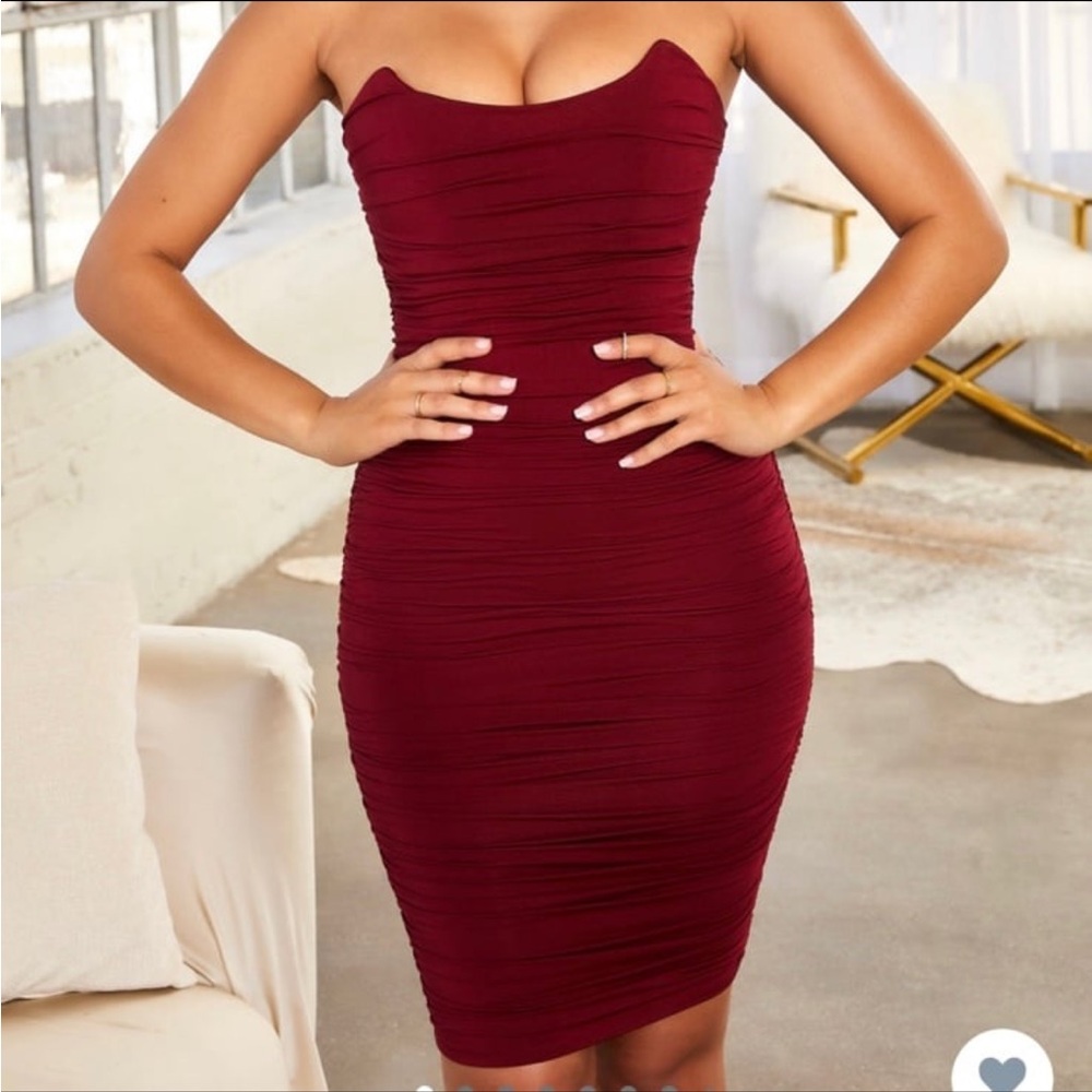 Oh Polly Strapless Ruched Bodycon Dress in Burgundy